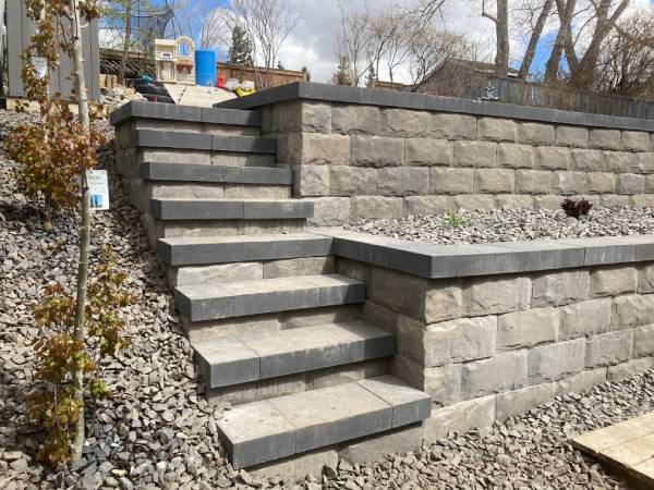 nester-falls-stone-steps